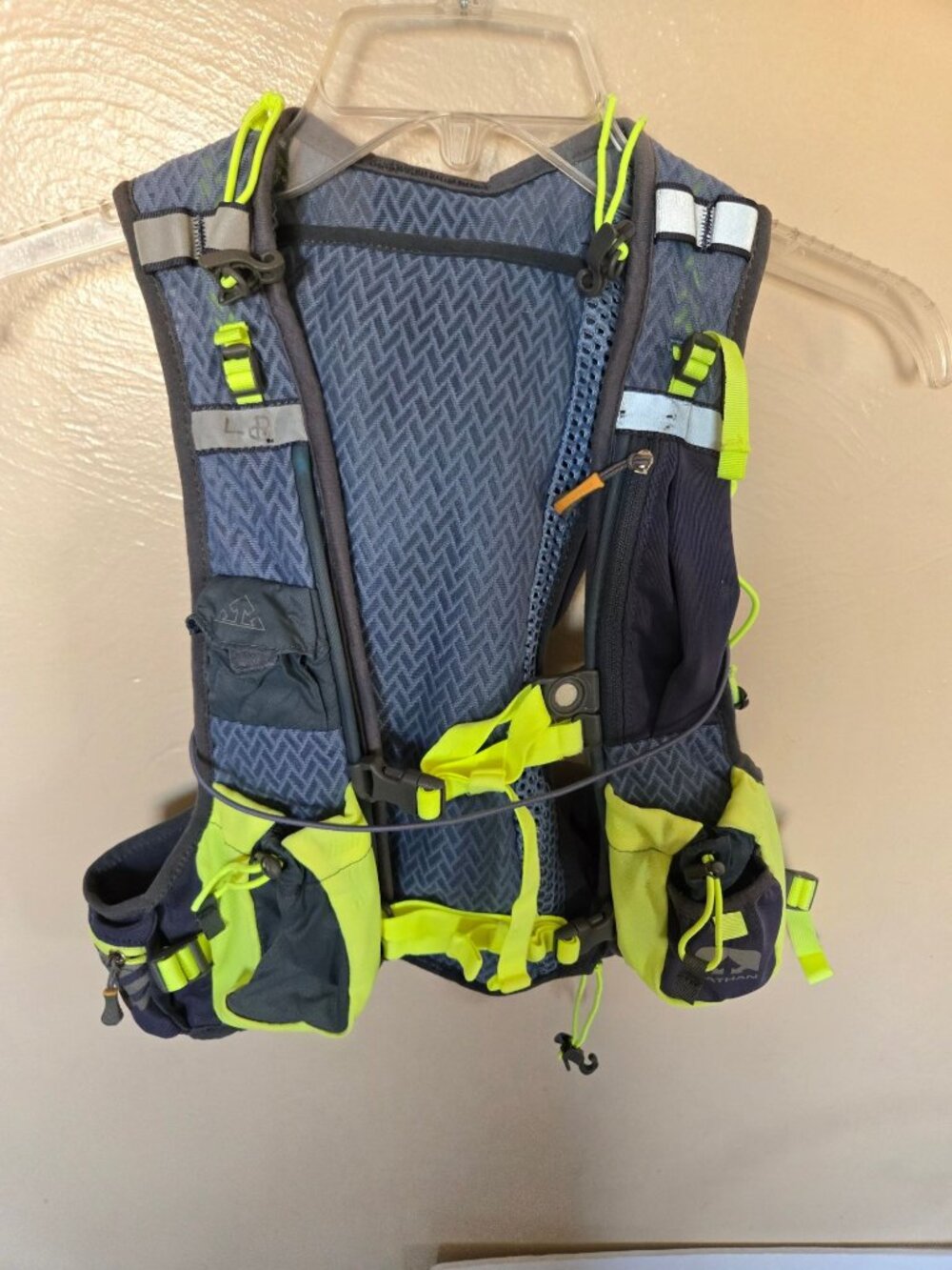 Nathan Hydration Vest Trail Running Outdoors Hiking Size Unisex S/M NO BLADDER